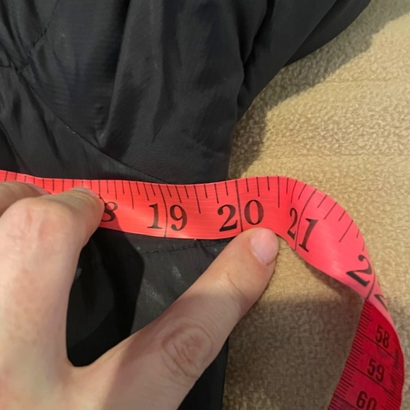 Feather Down Puffer Coat 600 🤍 - Picture 11 of 12